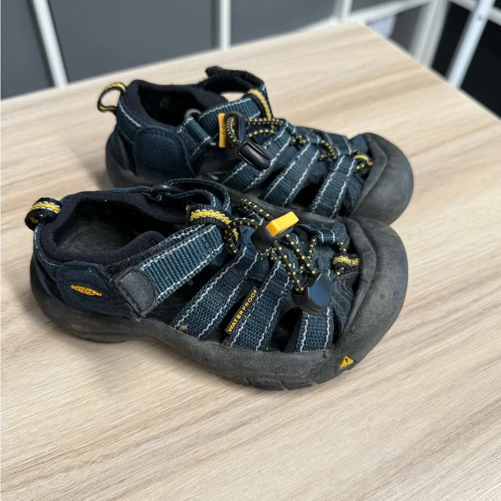 Keen Blue Quick-Dry Water Hiking Sandals Shoes with Non-Slip Sole Newport H2